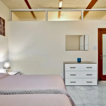 Triq Is-sorijiet Apartament Gzira